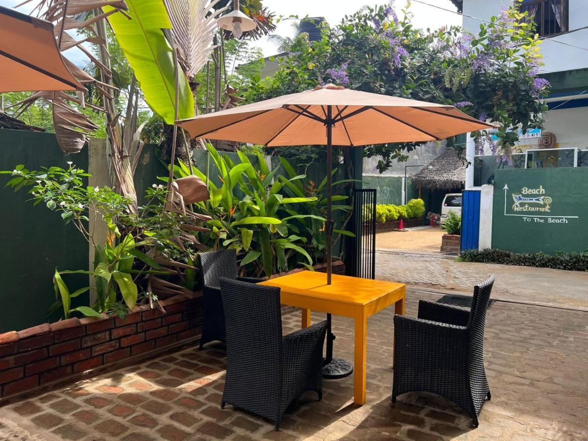 Frangipani Beach Villa Tangalle Exterior photo